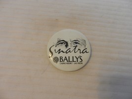 Vintage 1980s Frank Sinatra Bally&#39;s Casino Las Vegas Metal Round Pin - £59.94 GBP