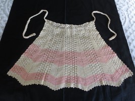 Vintage Handmade Peach &amp; OFF-WHITE Cotton Crocheted Half Apron - 17-1/2&quot; Long - £6.39 GBP