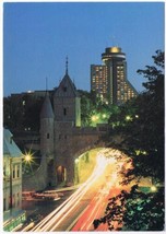 Quebec Postcard Champs-Elysees of Quebec Loews Le Concorde Hotel 4 3/4&quot; x 6 3/4&quot; - $2.16