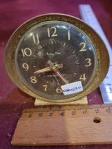 Vintage mechanical clock [CLK10230] - $45.00