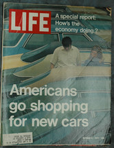 Life Magazine October 8, 1971 How&#39;s the Economy Doing? Americans New Cars Hunt - £1.39 GBP