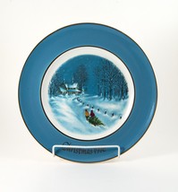 Avon Christmas Display Plate &quot;Bringing Home The Tree&quot; Gold Trim Vintage 1976 Box - £5.49 GBP
