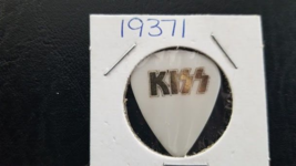 KISS / GENE SIMMONS - VINTAGE HOT IN THE SHADE CONCERT TOUR GUITAR PICK - $15.00