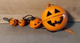 Vintage Halloween Pumpkin Jack-O-Lantern Orange Metal Hanging Bell Ornament 4pc - £22.26 GBP