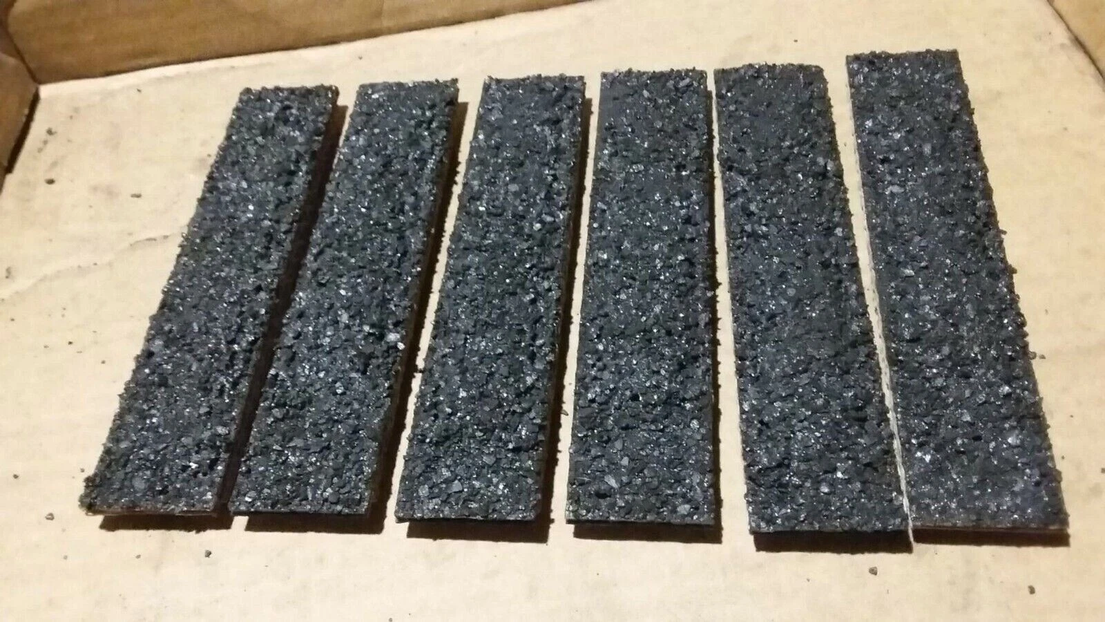 HO scale coal loads for Accurail 40 ft 70 ton 3 bay - Handmade Set Of 6 - $140.20 MXN