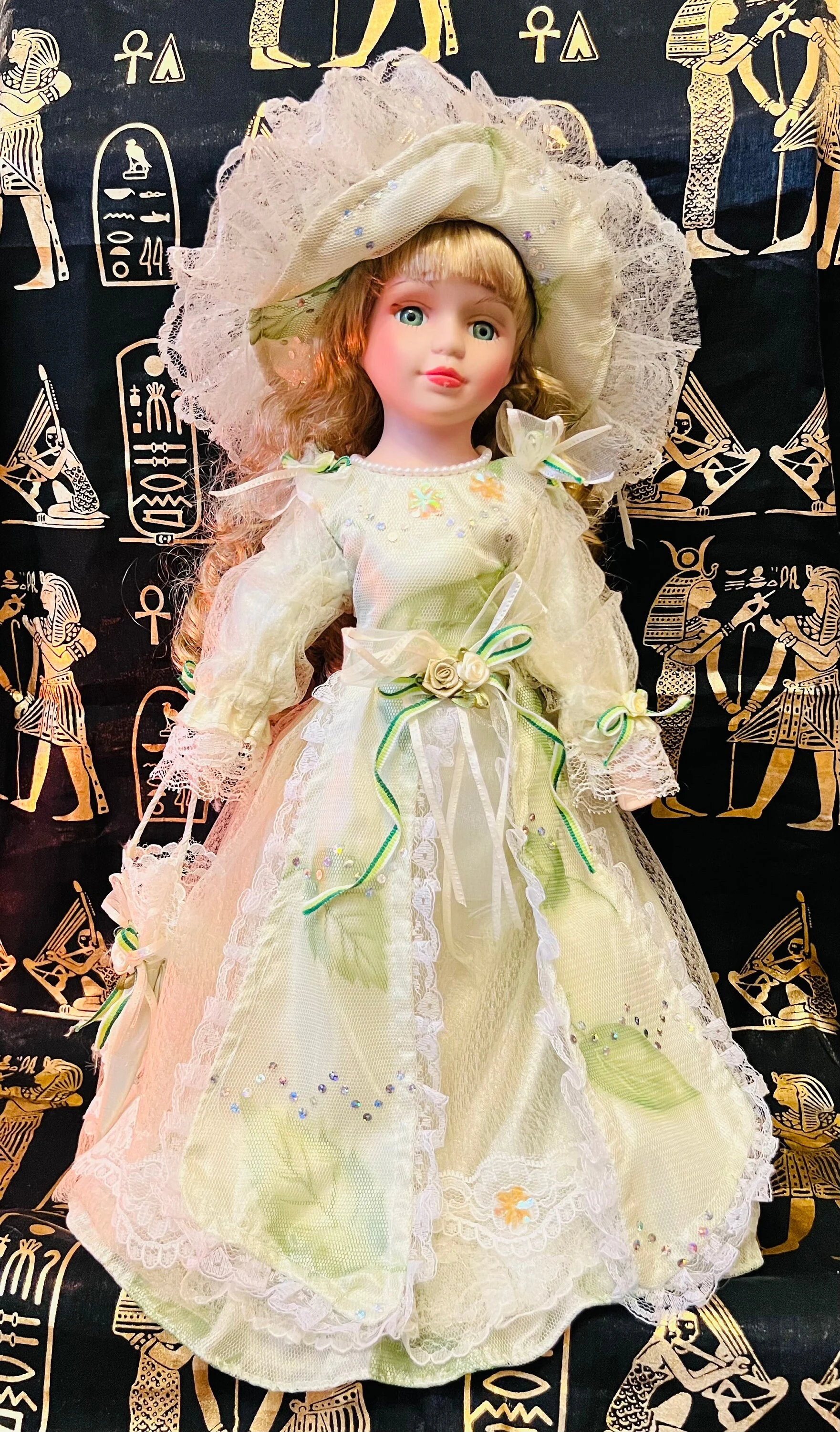 Haunted Vintage Porcelain Doll - Jötunheimr giantess  - $537.12