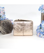Tory Burch Metallic Gold Leather McGraw Bifold Compact Wallet NWT - $3,416.64 MXN
