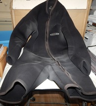 Wetsuit Short Tilos Large Mens Zipper Front 266V - £43.25 GBP