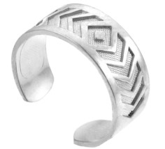 925 Sterling Silver Chevron Toe Ring - Adjustable - Knuckle, Thumb - £23.97 GBP