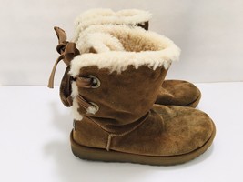 Ugg Classic Double Bow Mini Chestnut Suede Sheepskin Fur Women&#39;s Boots Size 7 Us - £56.95 GBP