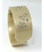 Vintage Lucite and Rhinestone Cuff Bracelet, Fits M/L Wrist - €32,89 EUR Vintage Lucite and Rhinestone Cuff Bracelet, Fits M/L Wrist - €32,89 EUR