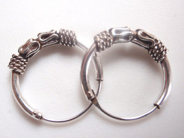 Bali Hoop Earrings 925 Sterling Silver with 4 Decorative Accents 15 mm diameter - £6.46 GBP