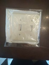 LEVITON 013-82009 ELECTRICAL WALL PLATE *NEW IN FACTORY BAG* - $6.61 CAD