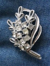 Elegant Crystal Rhinestone Silver-tone Flowers &amp; Leaves Brooch 1960s vintage 2&quot; - £10.33 GBP