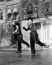 Fred Astaire Judy Garland Easter Parade Dancing As Tramps 16X20 Canvas G... - £55.03 GBP