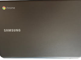 Samsung XE500C13-S03US Laptop 11.6 in 2GB RAM 16GB SSD - Black Chromebook - £47.19 GBP