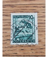 Austria Stamp Republik Osterreich 10g Used Green - $1.35 CAD
