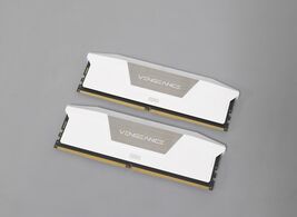 CORSAIR VENGEANCE RGB DDR5 32GB (2x16GB) 6400MHz CL36 XMP Desktop RAM - White image 2