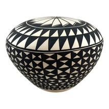 Large Vintage Pueblo Pottery Fine Line Seed Pot Jar ACOMA POTTERY Linda ... - £441.45 GBP