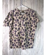 Lydia&#39;s Pro Soft Collection Small Scrub Top Squares Geometric Purple Green - $225.80 MXN