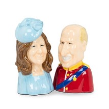 William and Kate Salt Pepper Set Ceramic 3.5&quot; High Royalty Collectible K... - $22.76