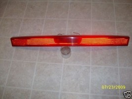 2003 2002 2001 2000 DODGE INTREPID TRUNK LID REFLECTOR  TAILLIGHT USED OEM - £147.23 GBP