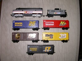 Life Like HO Stock Car Express NASCAR Diesel Train Set Irwin Dewalt UPS M&amp;M&#39;s Ex - £58.73 GBP