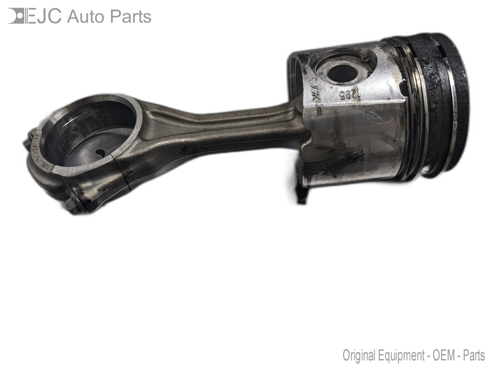 Piston and Connecting Rod Standard For 04-05 Dodge Ram 2500  5.9  Diesel - $94.00