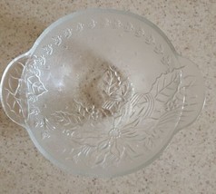 Vintage Clear Glass Poinsettia Embossed Dessert Bowl 5.5&quot; x 2.75&quot; Christmas - £8.50 GBP
