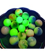 20  Beautiful Vintage Glass Marbles UV Reactive         (Ref 9) - $555.62 MXN