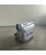 Samsung Digital SCD303 NTSC Handheld MiniDV Recorder 20x Optical Zoom Ni... - $825.94 MXN