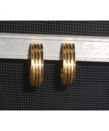 Vtg Gold Tone Textured Stripe Ridged Hoop Clip On Earrings Patented Stam... - £9.33 GBP