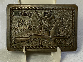 Daisy Red Rider Vtg Metal Belt Buckle by Astamar Boston BB Gun Boys Clothing - £23.59 GBP