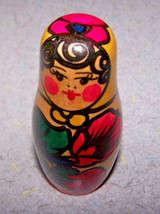 Vintage RUSSIAN NESTING DOLL / MATRYOSHKA - 3 Pieces - 2.75&quot; - Made in R... - £5.49 GBP