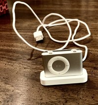 SILVER Apple iPod shuffle 2nd GEN Clip On A1204 (1 GB) AS IS - £30.90 GBP