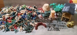 Army Men Huge Mixed Lot Toy Soldiers Accessories Cowboys Indians No Markings - £47.75 GBP
