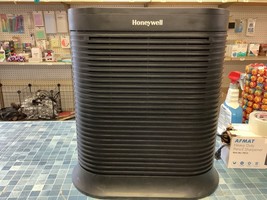 *Used No Box Honeywell HPA200 True HEPA Allergen Remover Air Purifier - Black - $77.64