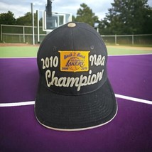 Los Angeles Lakers 2010 NBA Champions adidas Official Locker Room Fitted Cap Hat - £33.19 GBP