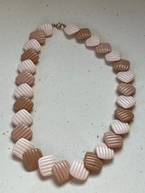 Vintage Shades of Tan Ridged Square Flat Plastic Bead Necklace – 18 inches in - £11.71 GBP
