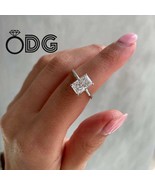 3.00ct Crushed Ice Radiant Cut Moissanite Engagement Ring – Hidden Halo,... - €1.103,25 EUR