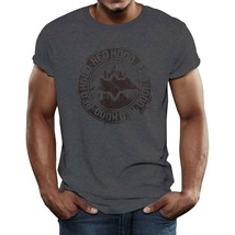 Red Hood Vigilante Outlaw Men&#39;s T-Shirt Grey - £27.52 GBP+