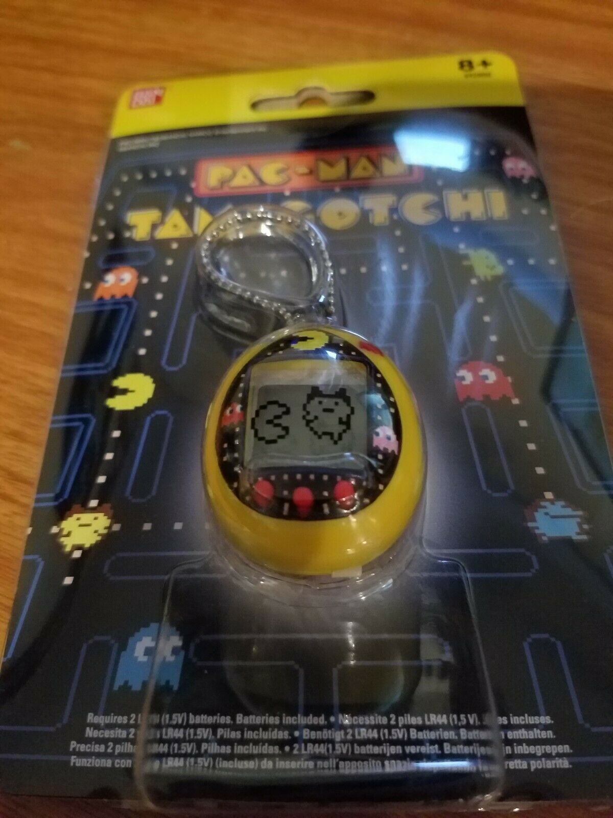 PAC-MAN Tamagotchi Bandai 2020 Ban Dai Digital Virtual Pet Yellow - $19.59