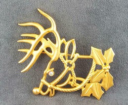 Vintage JJ Reindeer Pin Gold Tn - £15.31 GBP
