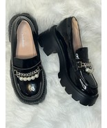 Women’s Lug Sole Patent Leather Chain &amp; Faux Pearls Decor Shoes Size 9He... - $48.88 CAD