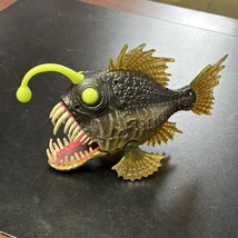 2014 Chap Mei Angler Fish Glow In The Dark Toys R Us approx 10&quot; chomping - £19.46 GBP