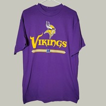 Minnesota Vikings Mens Shirt Large Short Sleeve Purple Yellow Graphic Te... - £10.97 GBP