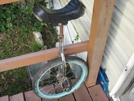 Vintage 1970&#39;s vintage invicta unicycle looks to be good working cond. - £49.36 GBP