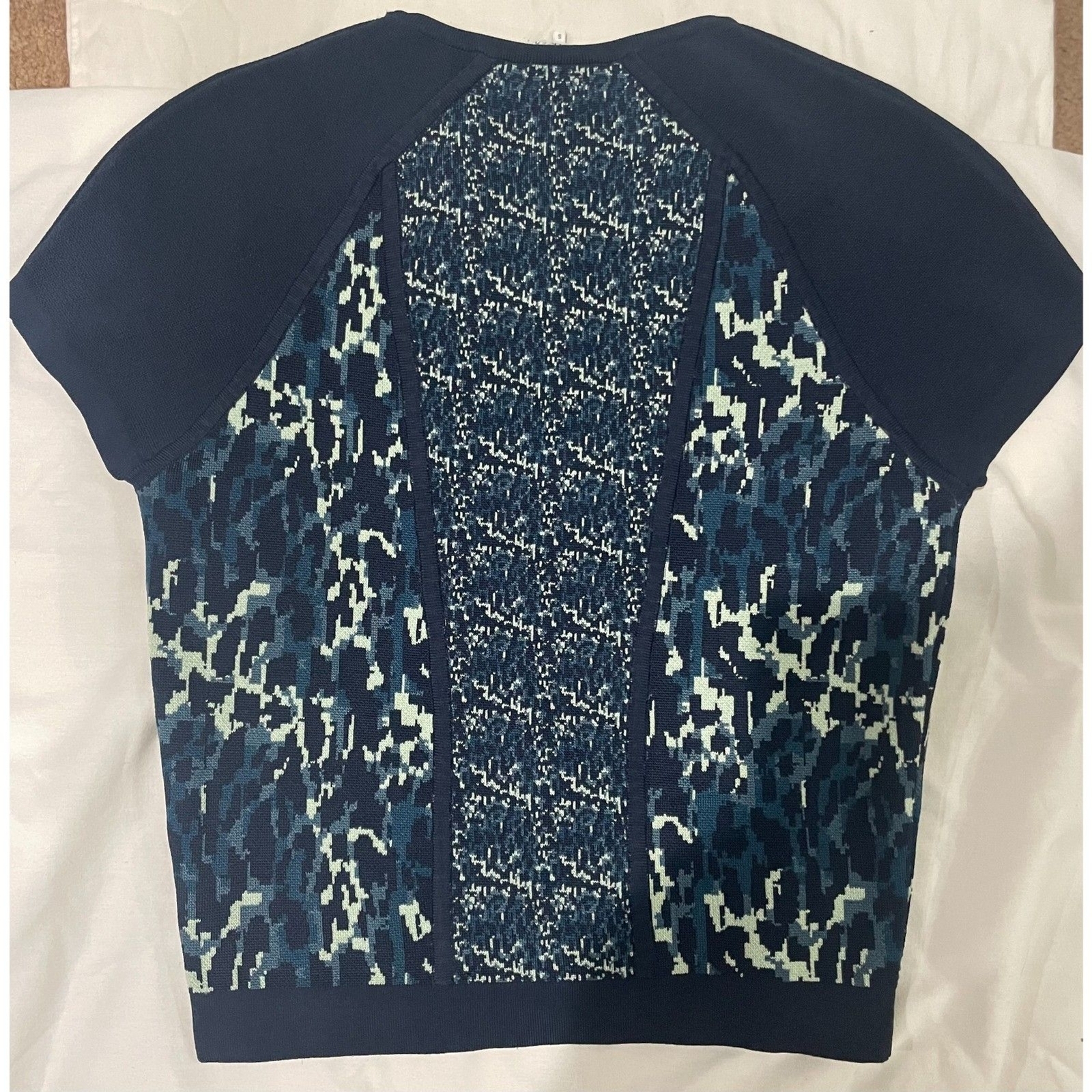 Parker Women&#39;s Bandage Knit Top Blue Teal Silhouette Slimming Smoothing - $15.00