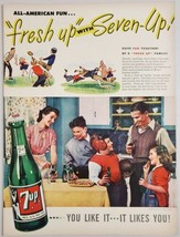 1946 Print Ad 7UP Soda Pop Family Football Game &amp; Bottles of Seven-Up - £15.52 GBP