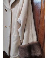 Virgin Wool Jacket with Mink cuffs - $2,403.14 MXN